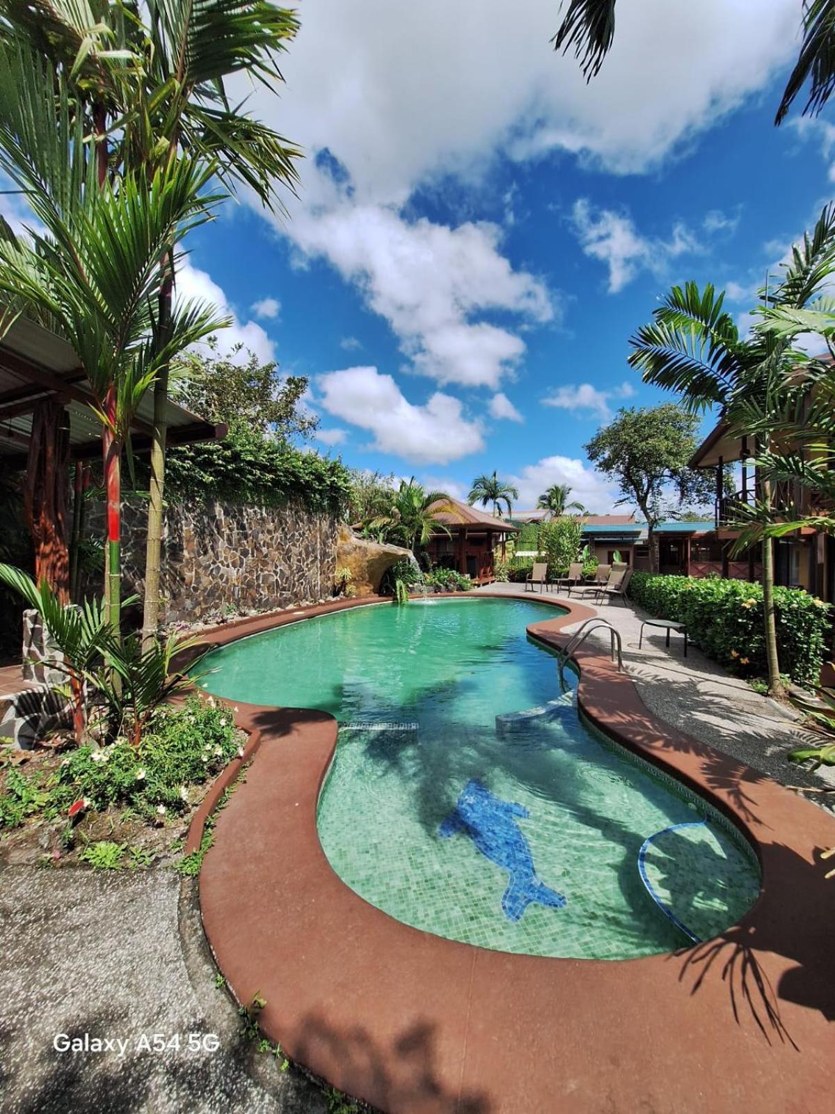 Hotel Iris Arenal La Fortuna Luaran gambar