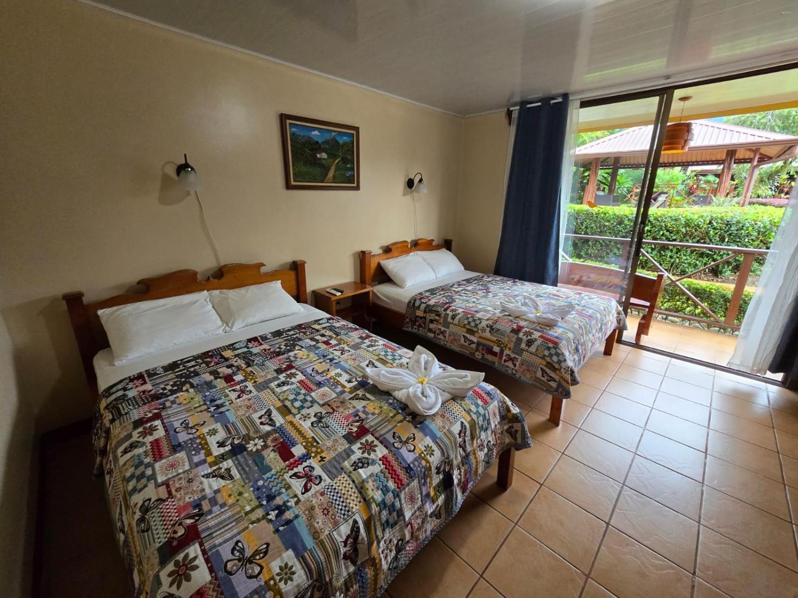 Hotel Iris Arenal La Fortuna Luaran gambar
