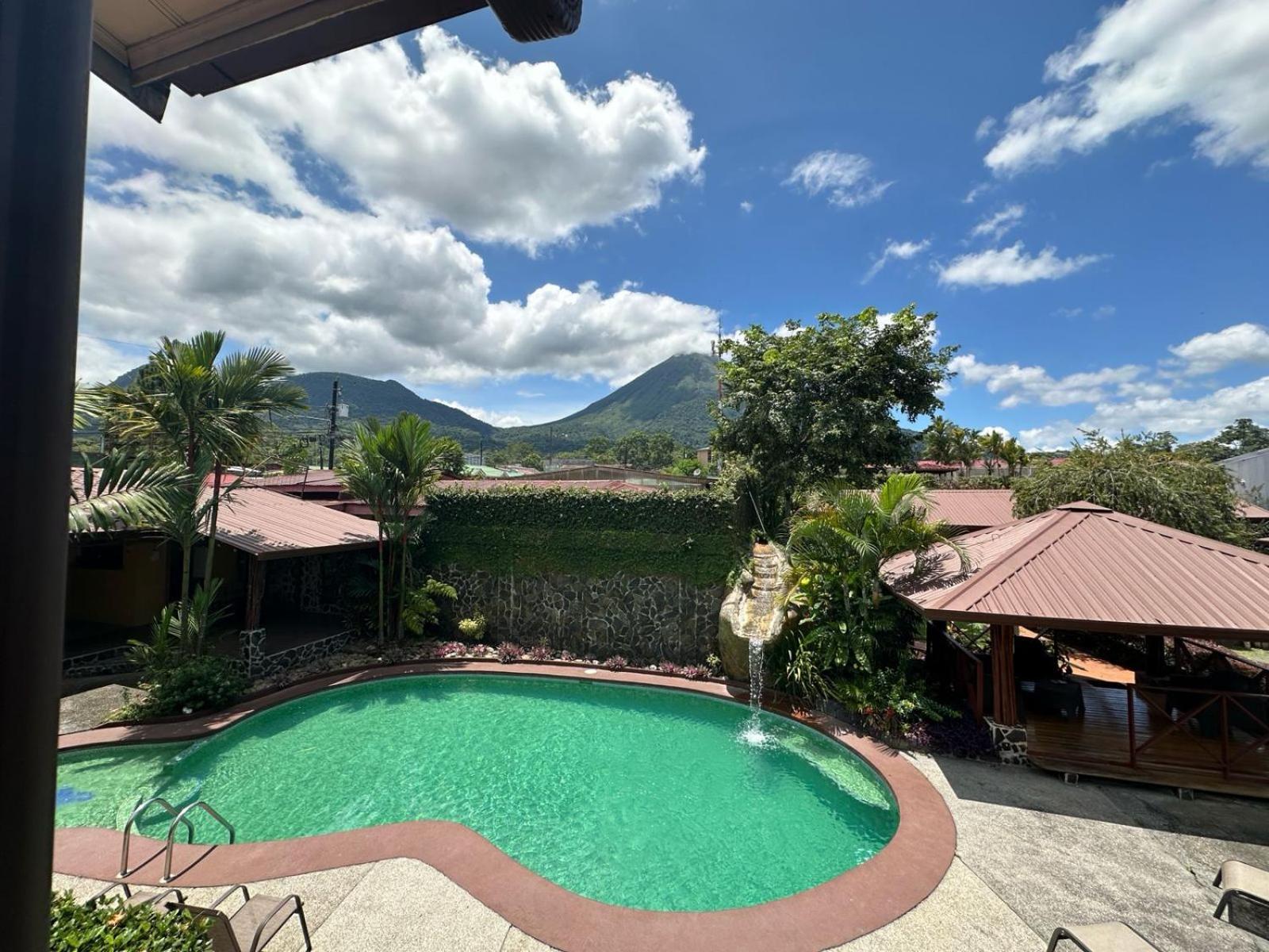 Hotel Iris Arenal La Fortuna Luaran gambar