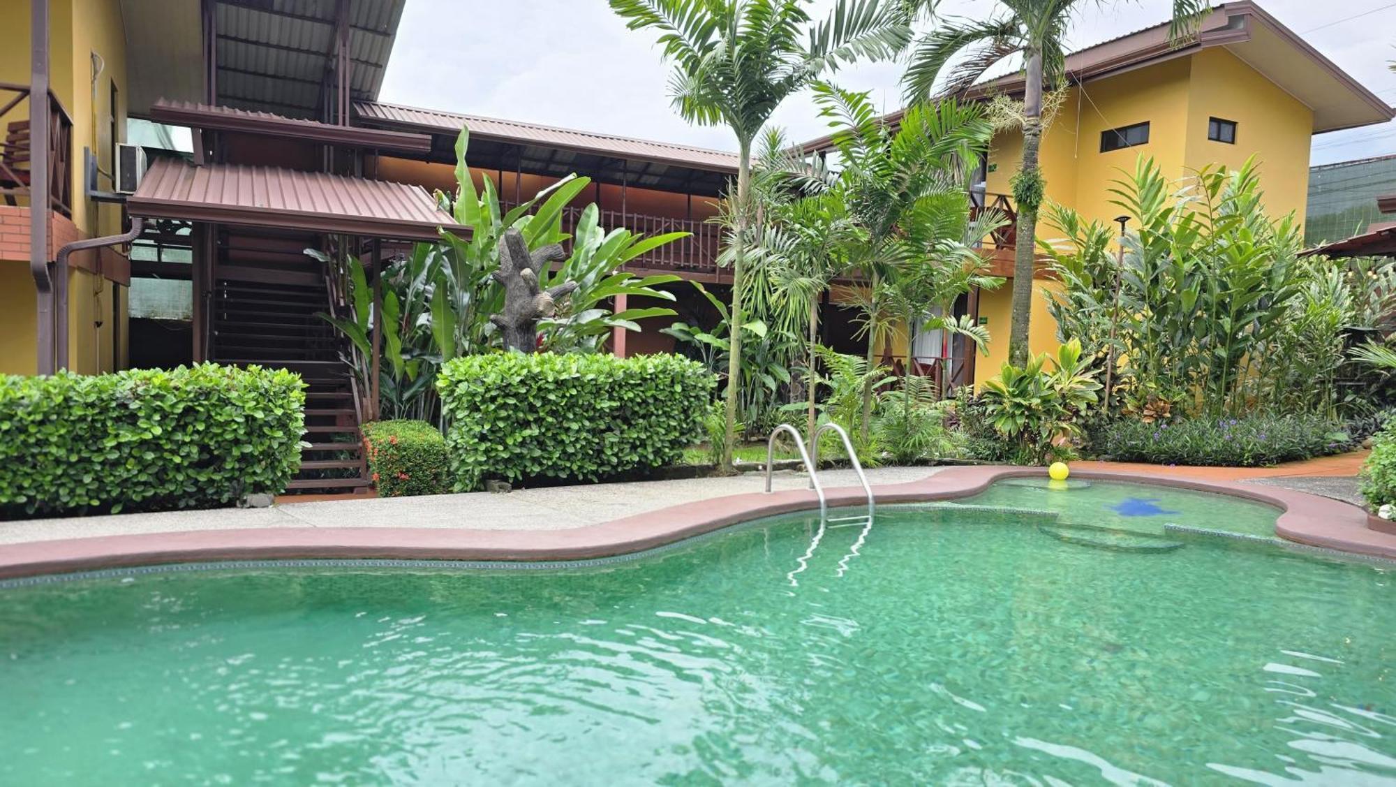 Hotel Iris Arenal La Fortuna Luaran gambar